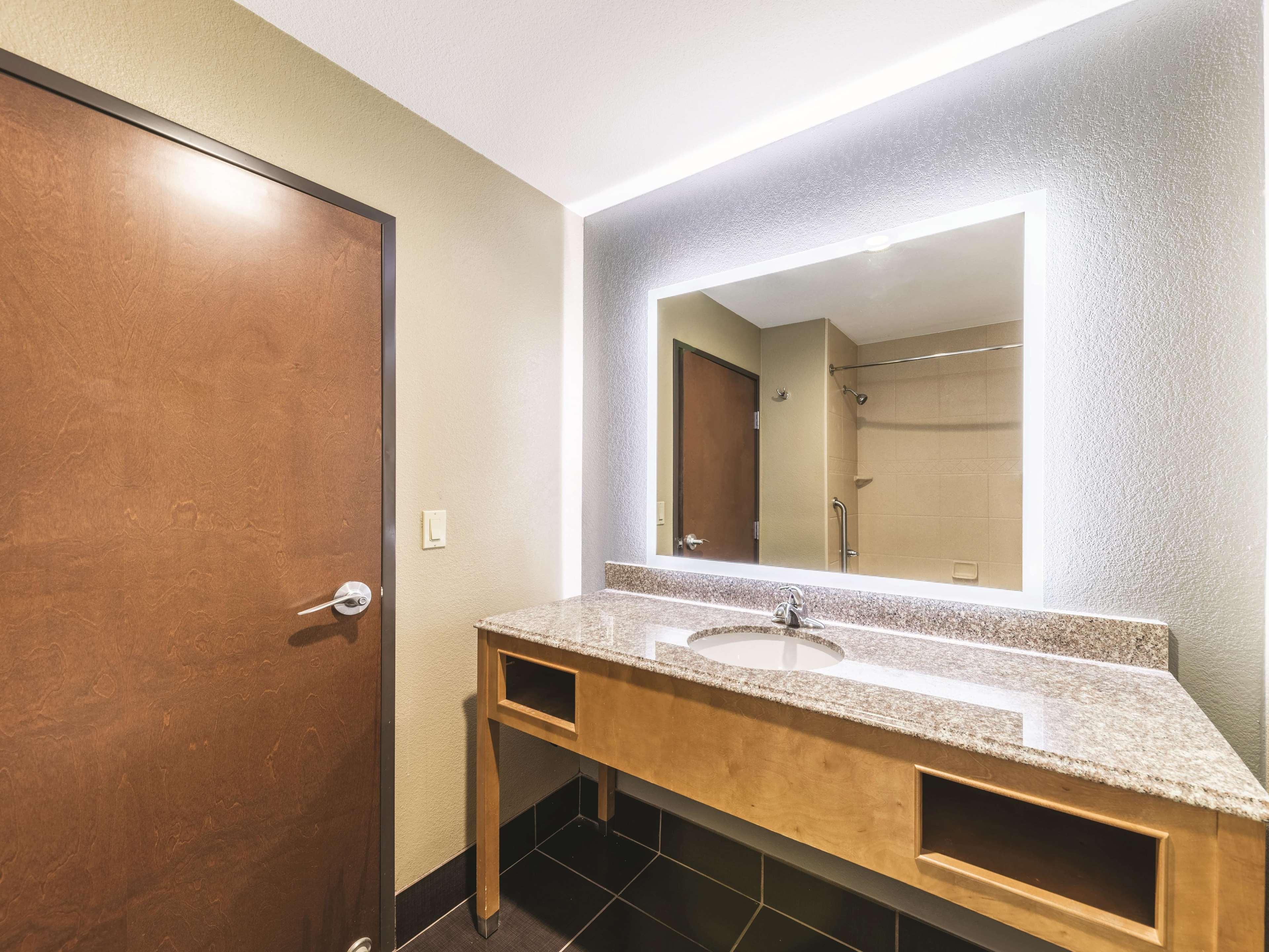La Quinta By Wyndham Tulsa - Catoosa Hotel Buitenkant foto