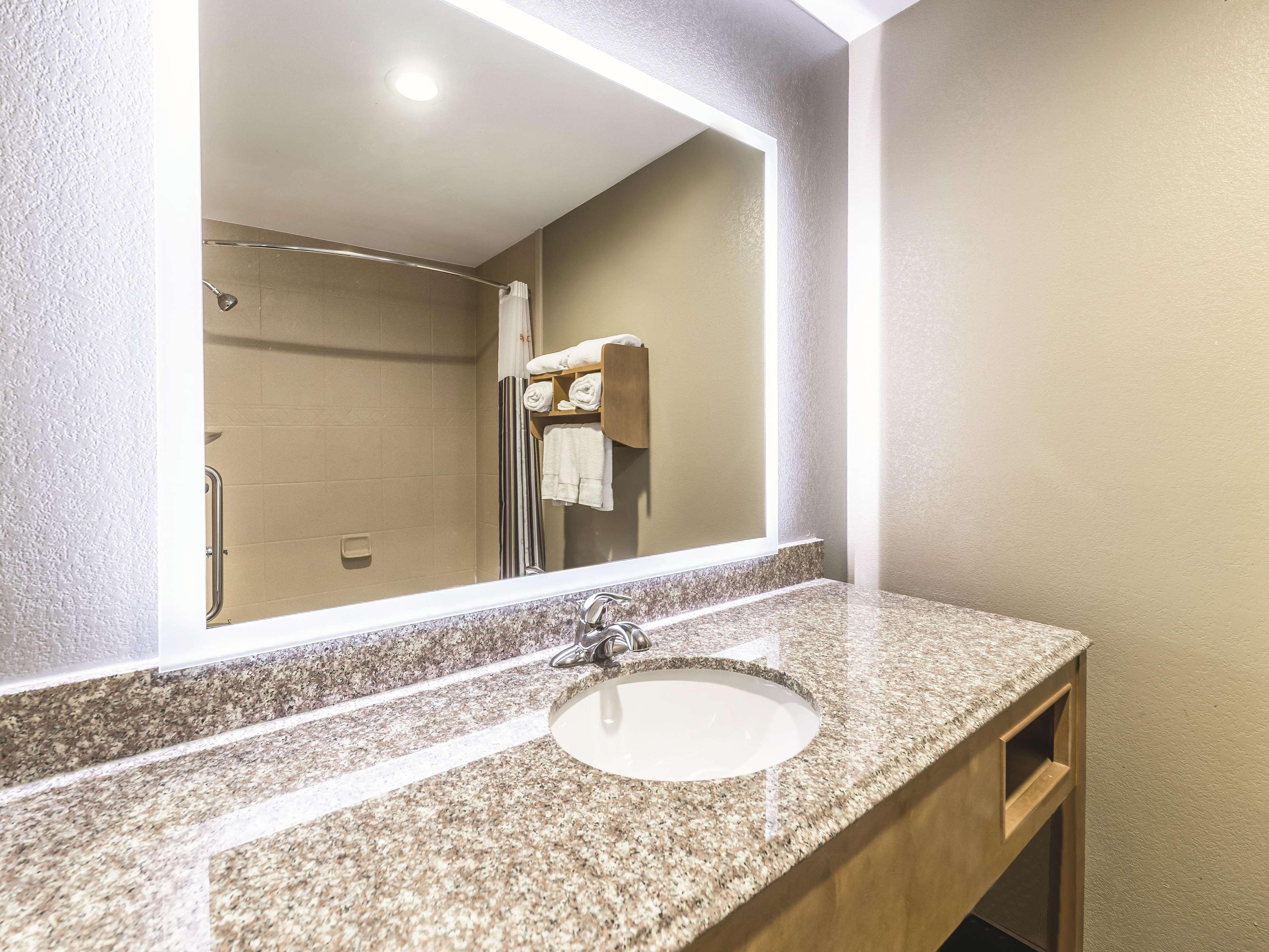 La Quinta By Wyndham Tulsa - Catoosa Hotel Buitenkant foto