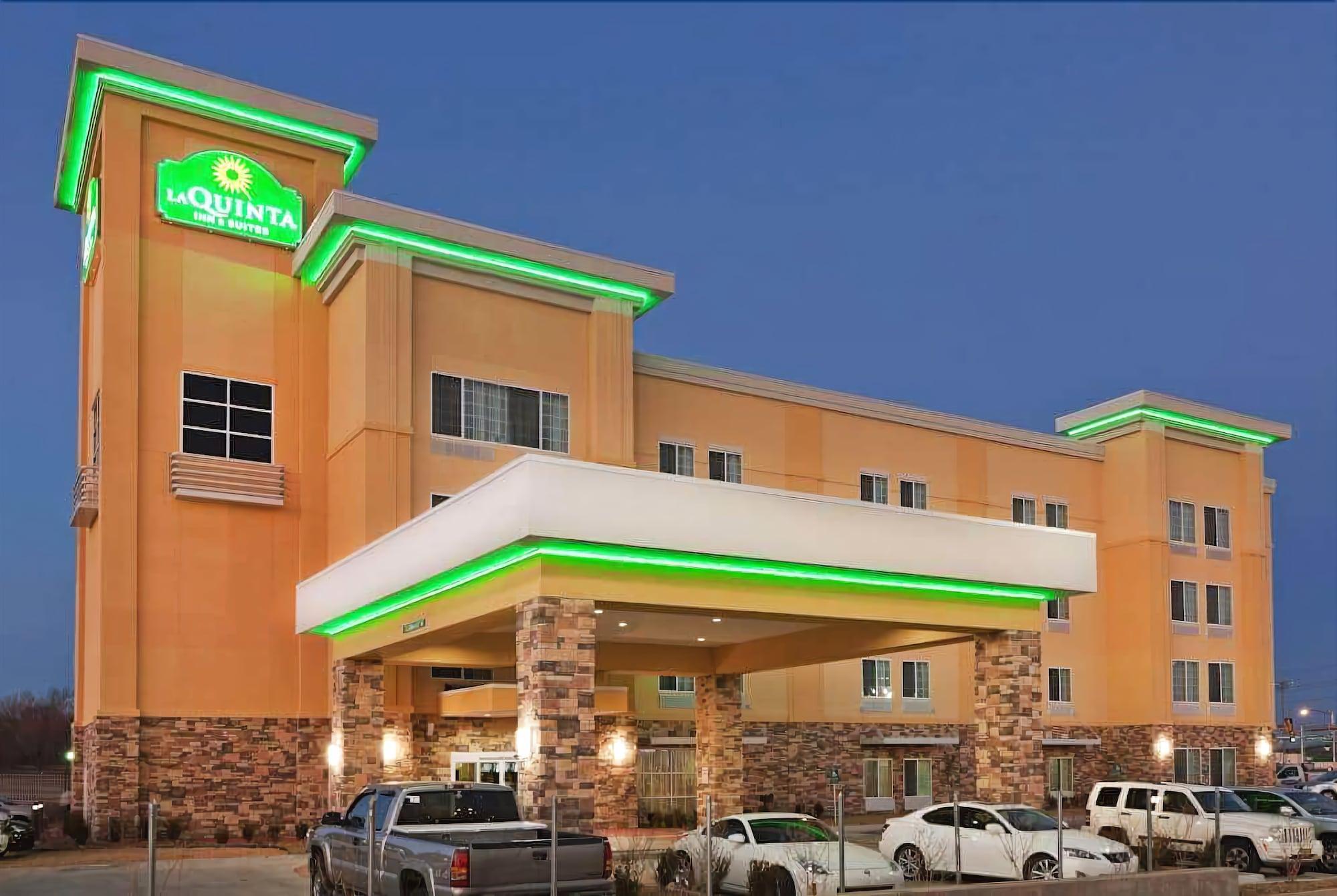 La Quinta By Wyndham Tulsa - Catoosa Hotel Buitenkant foto
