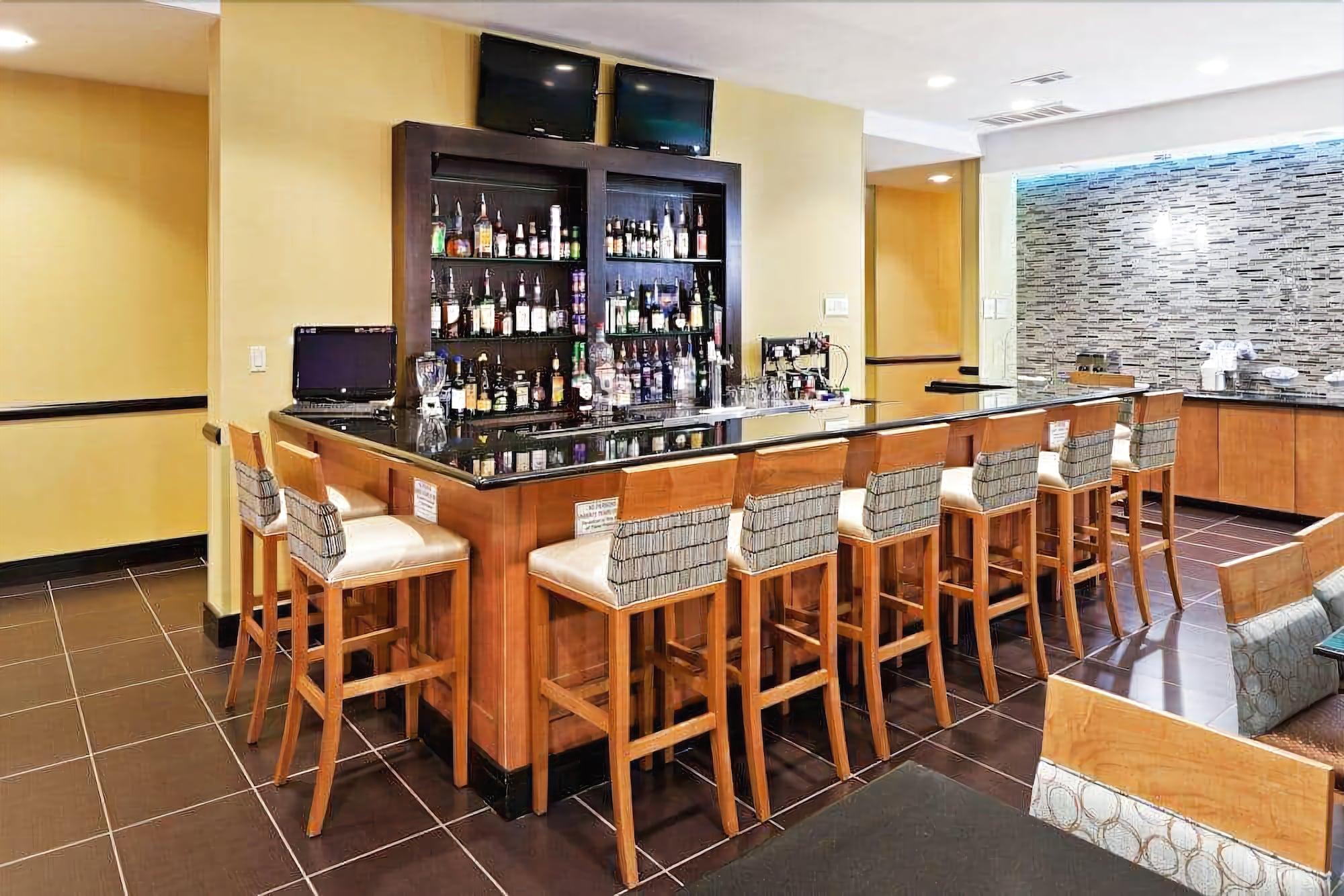 La Quinta By Wyndham Tulsa - Catoosa Hotel Buitenkant foto
